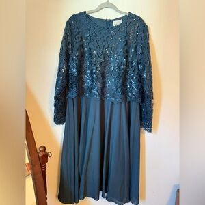 Elegant Teal Lace Overlay Dress